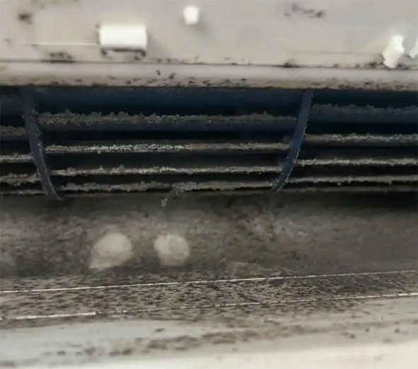 新沂空调吹的风有股烧焦味是怎么回事